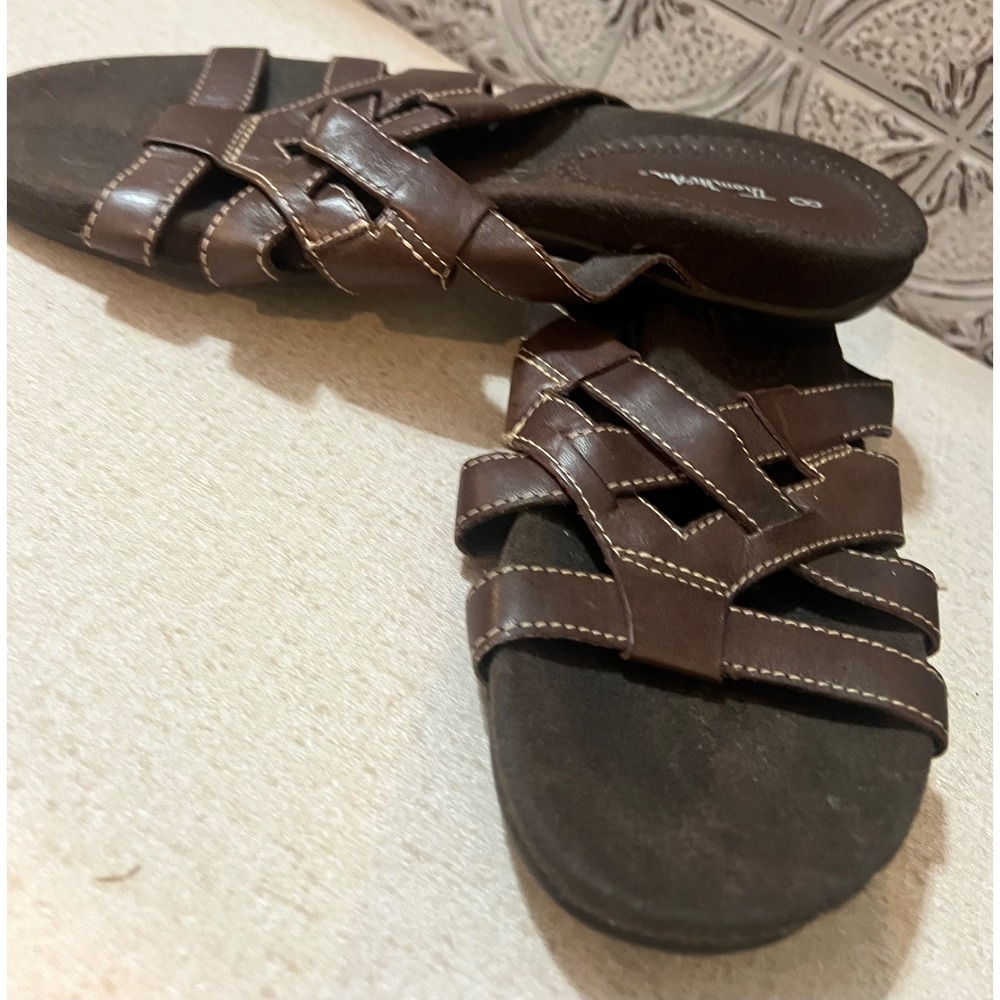 Thom McAn Womens Brown Leather Woven Slide Sandals Size 8 Low Wedge Comfort